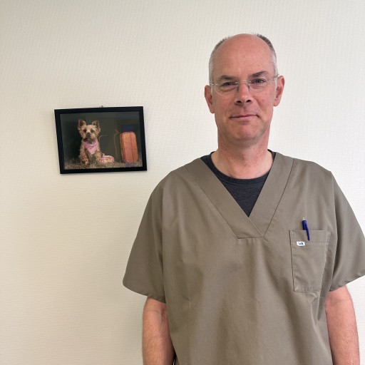 Dr Benoit Bellengier
